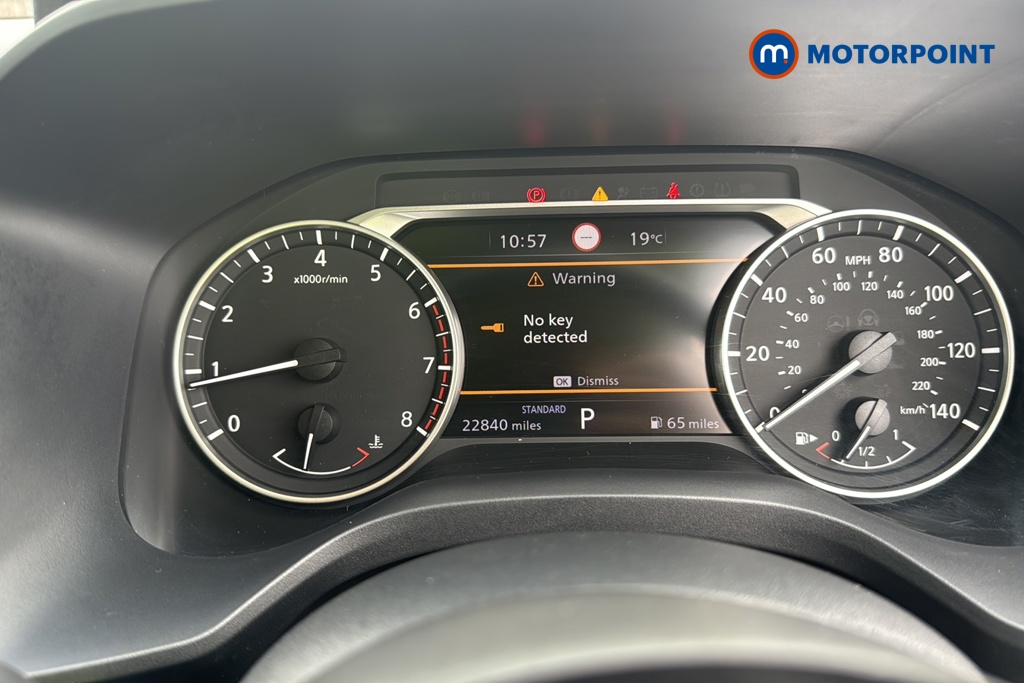 Nissan Qashqai Acenta Premium Automatic Petrol SUV - Stock Number (1660731) - 7th supplementary image
