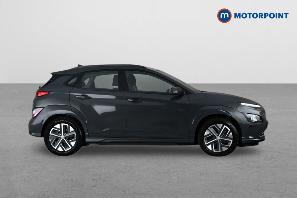 Hyundai Kona Se Connect Automatic Electric SUV - Stock Number (1661527) - Drivers side