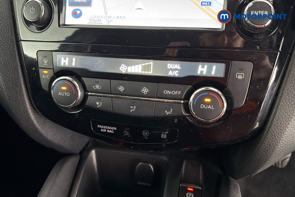 Nissan Qashqai N-Connecta Manual Diesel SUV - Stock Number (1664674) - 12th supplementary image