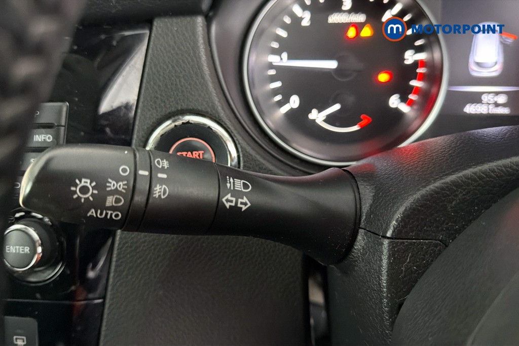 Nissan Qashqai N-Connecta Manual Diesel SUV - Stock Number (1664674) - 18th supplementary image