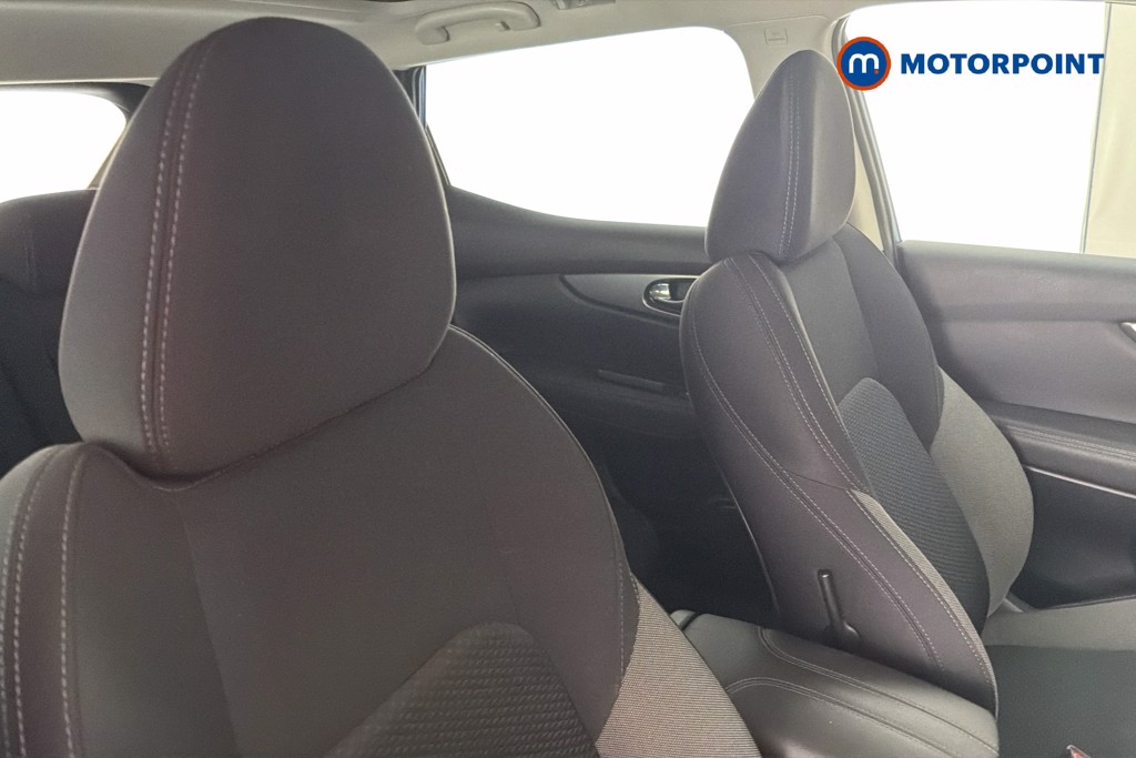Nissan Qashqai N-Connecta Manual Diesel SUV - Stock Number (1664674) - 23rd supplementary image