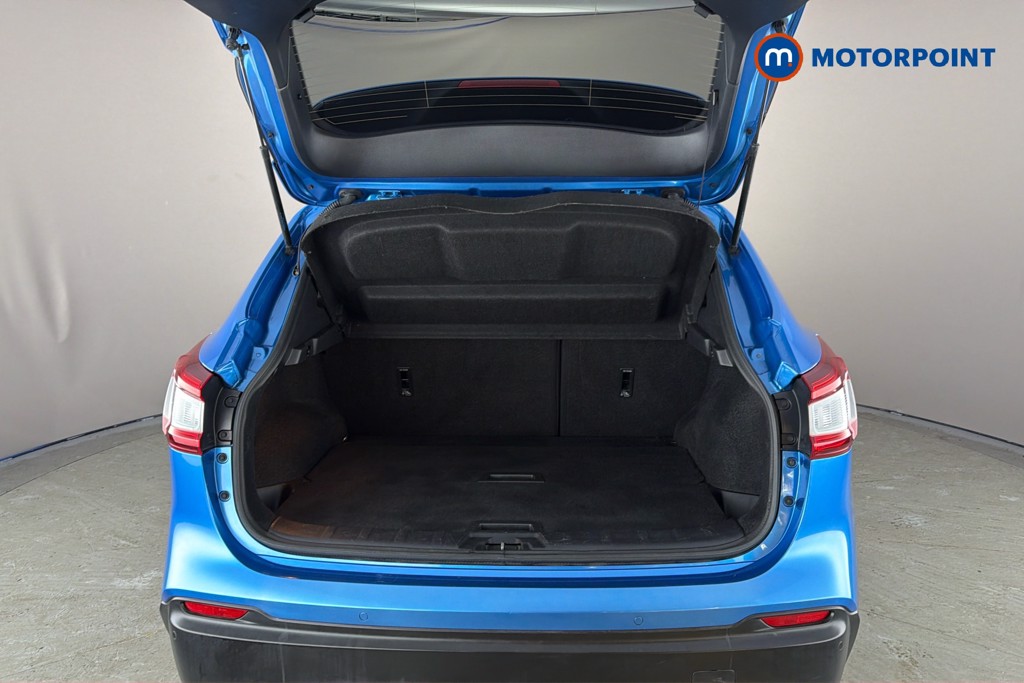 Nissan Qashqai N-Connecta Manual Diesel SUV - Stock Number (1664674) - 33rd supplementary image