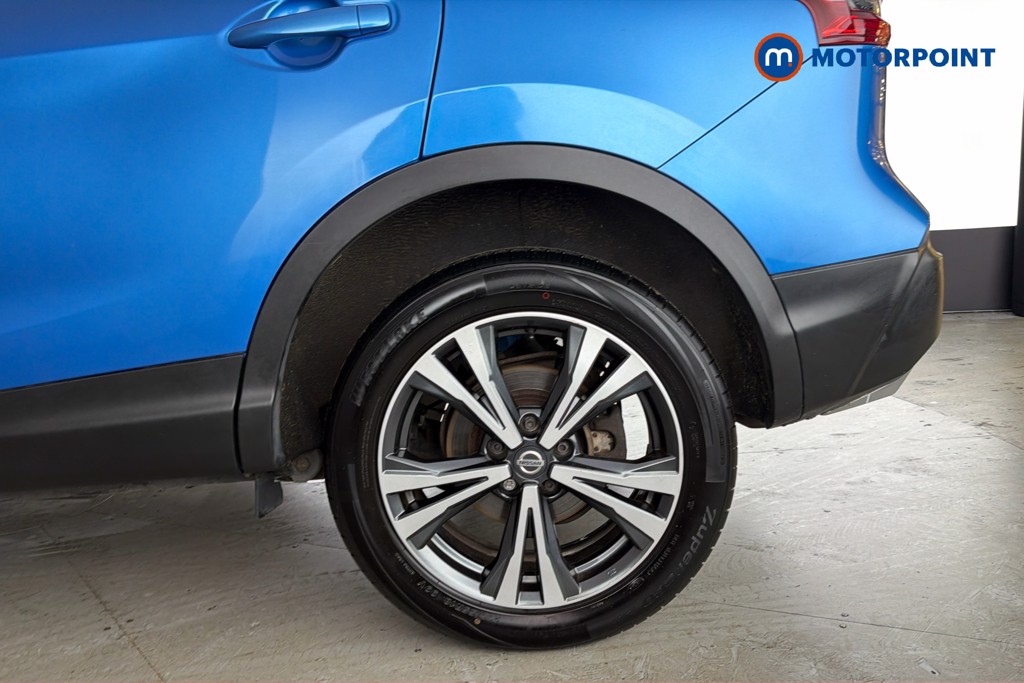 Nissan Qashqai N-Connecta Manual Diesel SUV - Stock Number (1664674) - 48th supplementary image