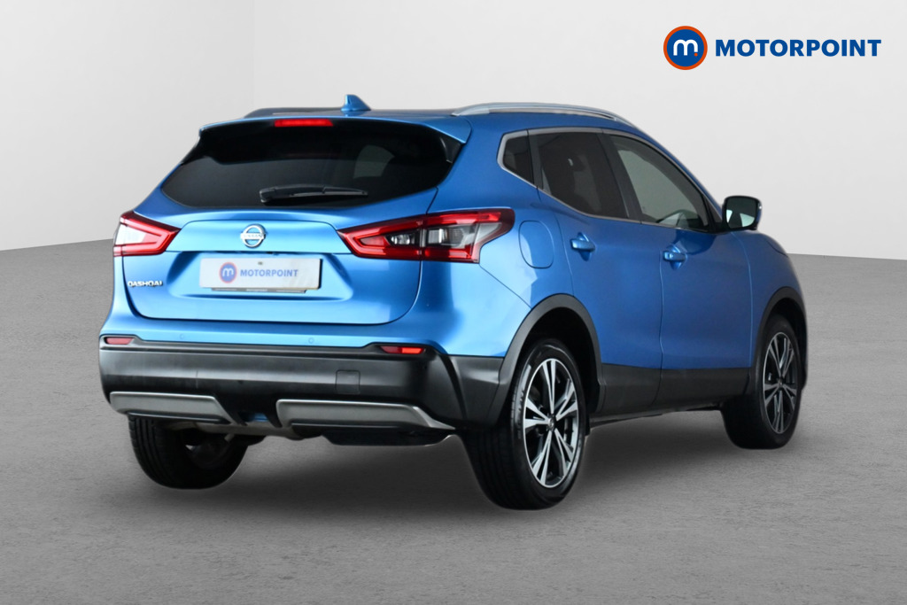 Nissan Qashqai N-Connecta Manual Diesel SUV - Stock Number (1664674) - Drivers side rear corner