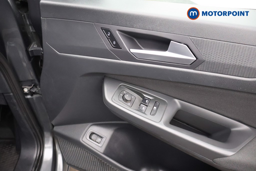 Ford Transit Connect Limited Automatic Petrol Plug-In Hybrid Panel Van - Stock Number (1665918) - 20th supplementary image