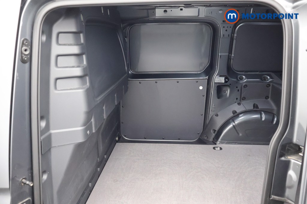 Ford Transit Connect Limited Automatic Petrol Plug-In Hybrid Panel Van - Stock Number (1665918) - 28th supplementary image