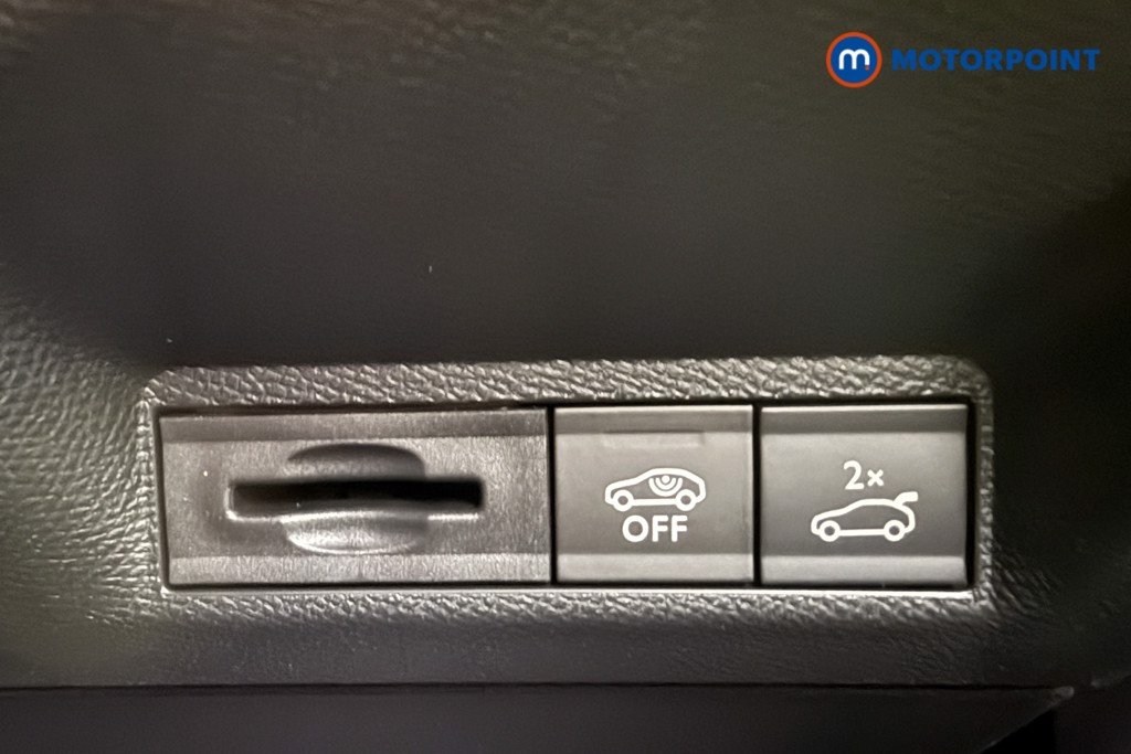 Peugeot 5008 GT Automatic Petrol SUV - Stock Number (1666303) - 17th supplementary image