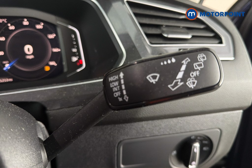 Volkswagen Tiguan Allspace Life Automatic Petrol SUV - Stock Number (1666346) - 7th supplementary image