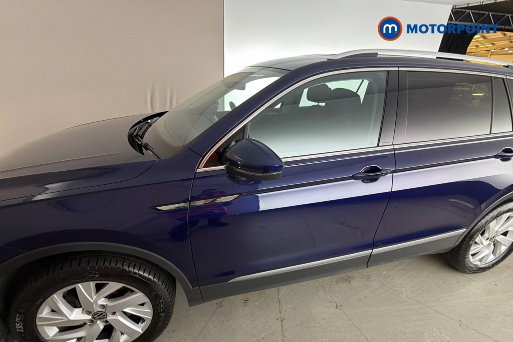 Volkswagen Tiguan Allspace Life Automatic Petrol SUV - Stock Number (1666346) - 43rd supplementary image