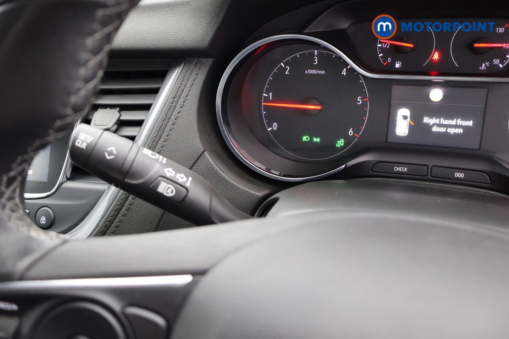 Vauxhall Grandland X Sport Nav Manual Diesel SUV - Stock Number (1667778) - 8th supplementary image