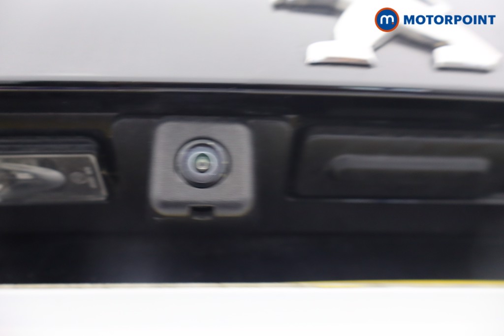 Peugeot 2008 Allure Premium-Plus Automatic Petrol SUV - Stock Number (1667951) - 4th supplementary image