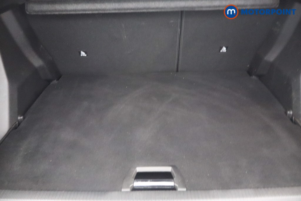 Peugeot 2008 Allure Premium-Plus Automatic Petrol SUV - Stock Number (1667951) - 5th supplementary image