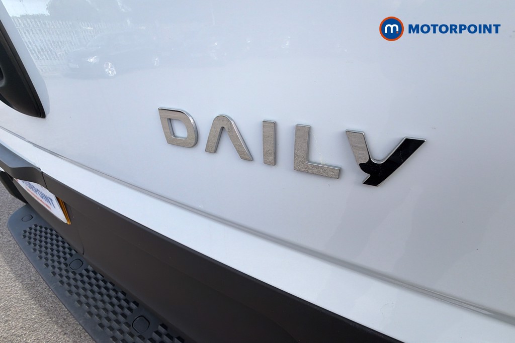 Iveco Daily Business Automatic Diesel High Volume-High Roof Van - Stock Number (1669510) - 37th supplementary image