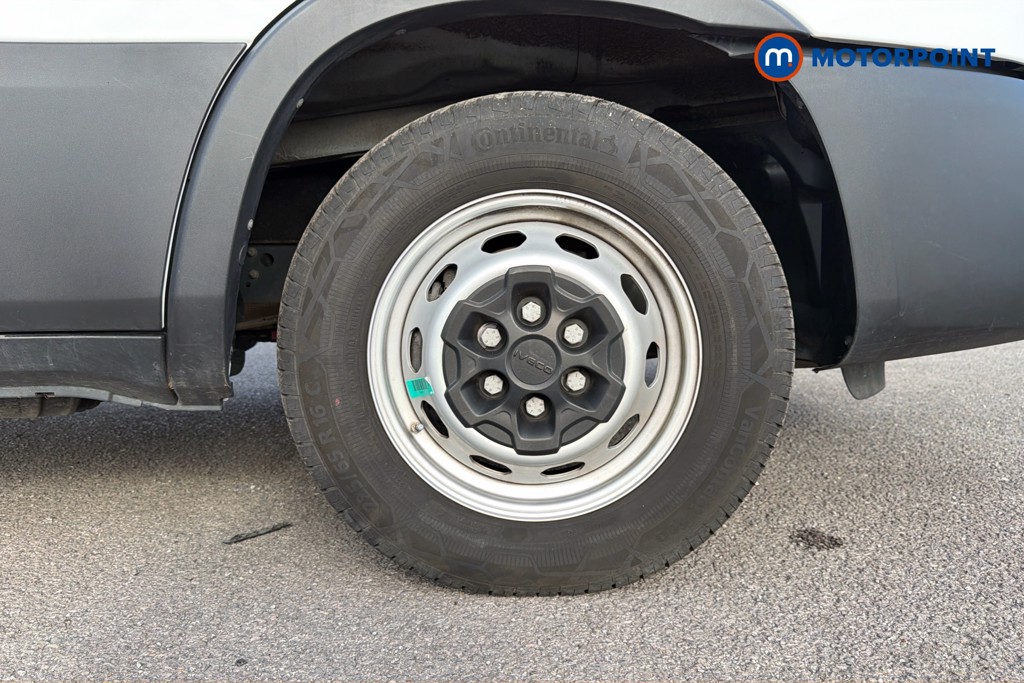 Iveco Daily Business Automatic Diesel High Volume-High Roof Van - Stock Number (1669510) - 50th supplementary image