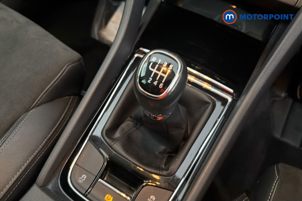 Skoda Karoq Se L Manual Petrol SUV - Stock Number (1669593) - 15th supplementary image