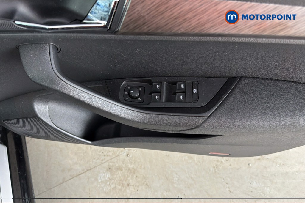 Skoda Karoq Se L Manual Petrol SUV - Stock Number (1669593) - 20th supplementary image
