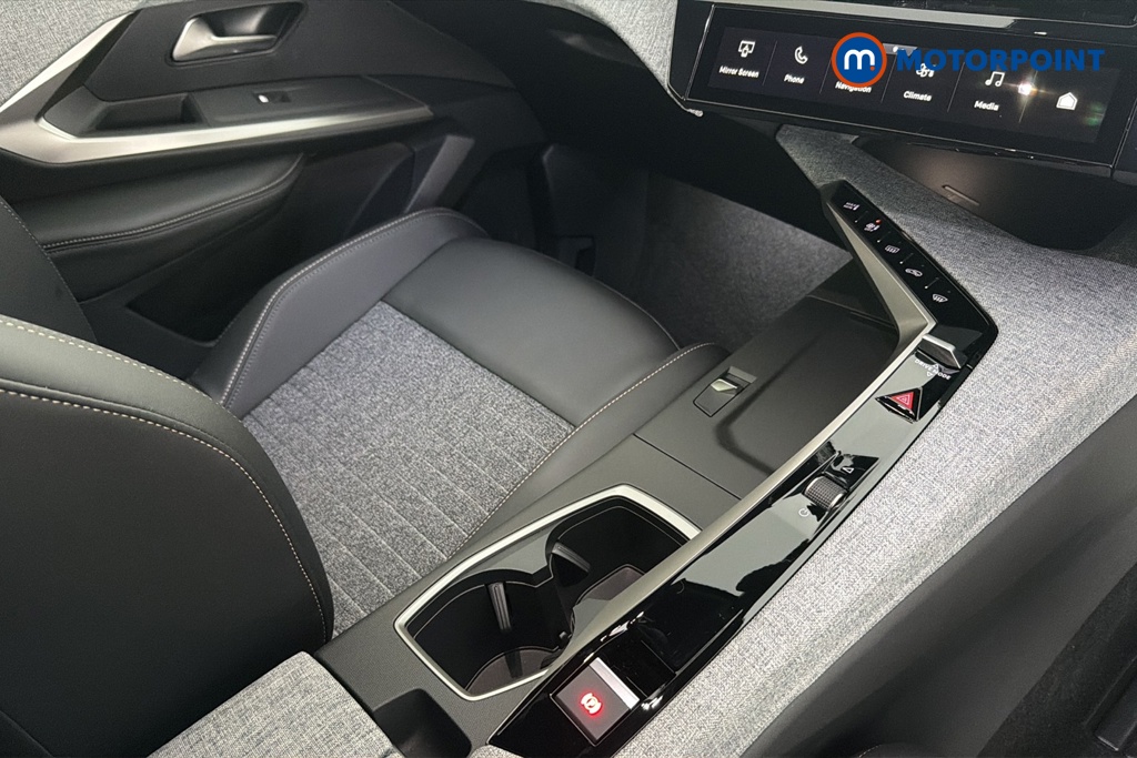 Peugeot 5008 Allure Premium Automatic Petrol SUV - Stock Number (1669658) - 15th supplementary image