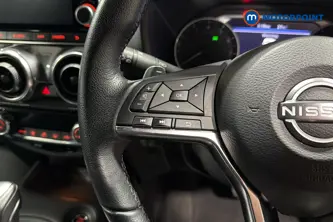 Nissan Juke N-Connecta Automatic Petrol SUV - Stock Number (1669773) - 4th supplementary image