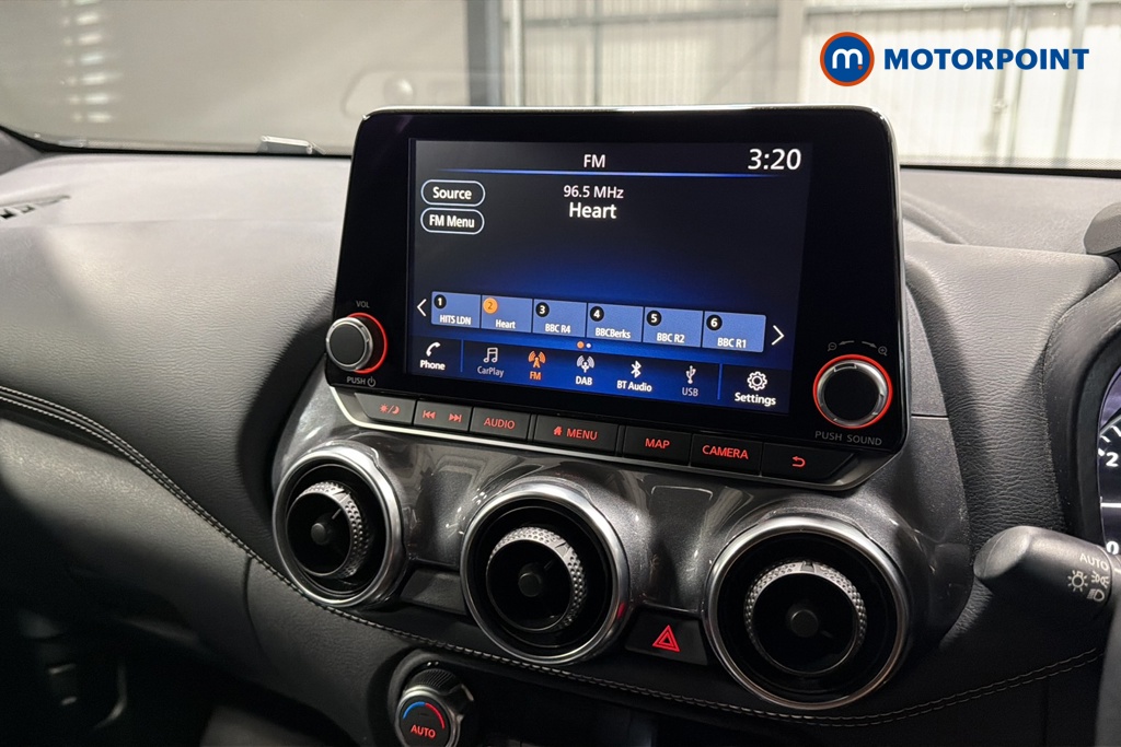 Nissan Juke N-Connecta Automatic Petrol SUV - Stock Number (1669773) - 8th supplementary image