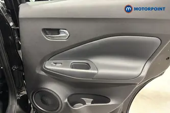 Nissan Juke N-Connecta Automatic Petrol SUV - Stock Number (1669773) - 10th supplementary image