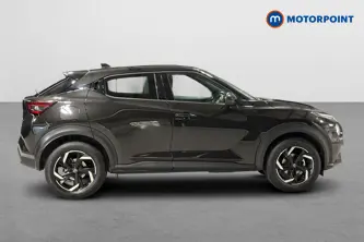 Nissan Juke N-Connecta Automatic Petrol SUV - Stock Number (1669773) - Passenger side