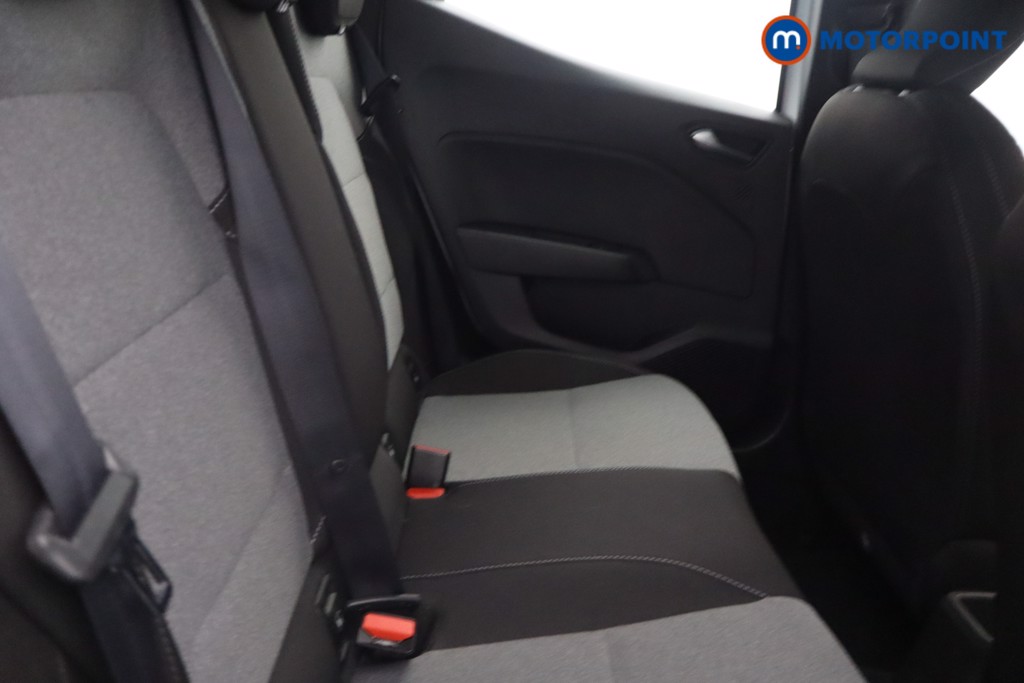 Renault Clio Evolution Manual Petrol Hatchback - Stock Number (1669875) - 5th supplementary image