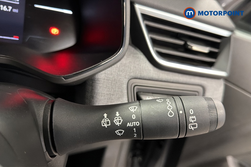 Renault Clio Evolution Manual Petrol Hatchback - Stock Number (1669877) - 6th supplementary image