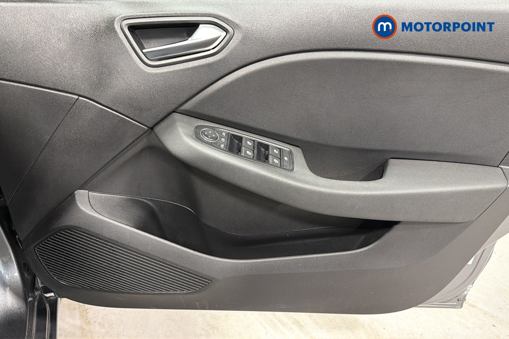 Renault Clio Evolution Manual Petrol Hatchback - Stock Number (1669877) - 18th supplementary image