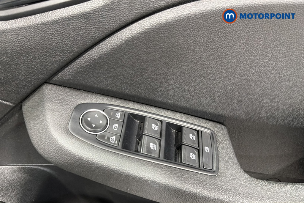 Renault Clio Evolution Manual Petrol Hatchback - Stock Number (1669877) - 19th supplementary image