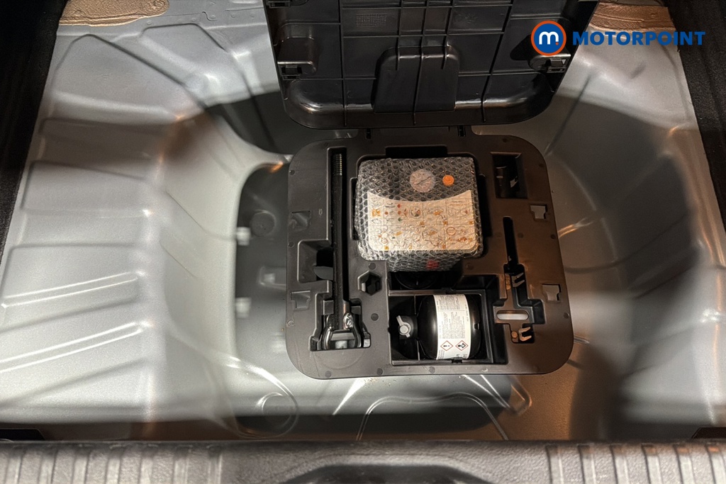 Renault Clio Evolution Manual Petrol Hatchback - Stock Number (1669877) - 33rd supplementary image
