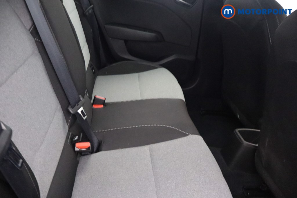 Renault Clio Evolution Manual Petrol Hatchback - Stock Number (1670184) - 5th supplementary image