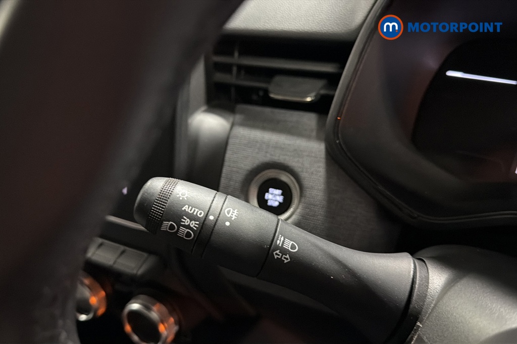 Renault Clio Evolution Manual Petrol Hatchback - Stock Number (1670187) - 5th supplementary image