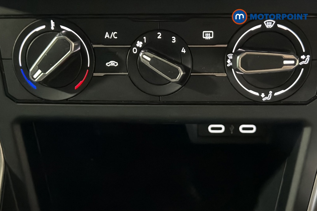 Volkswagen Polo Life Manual Petrol Hatchback - Stock Number (1670387) - 994th supplementary image