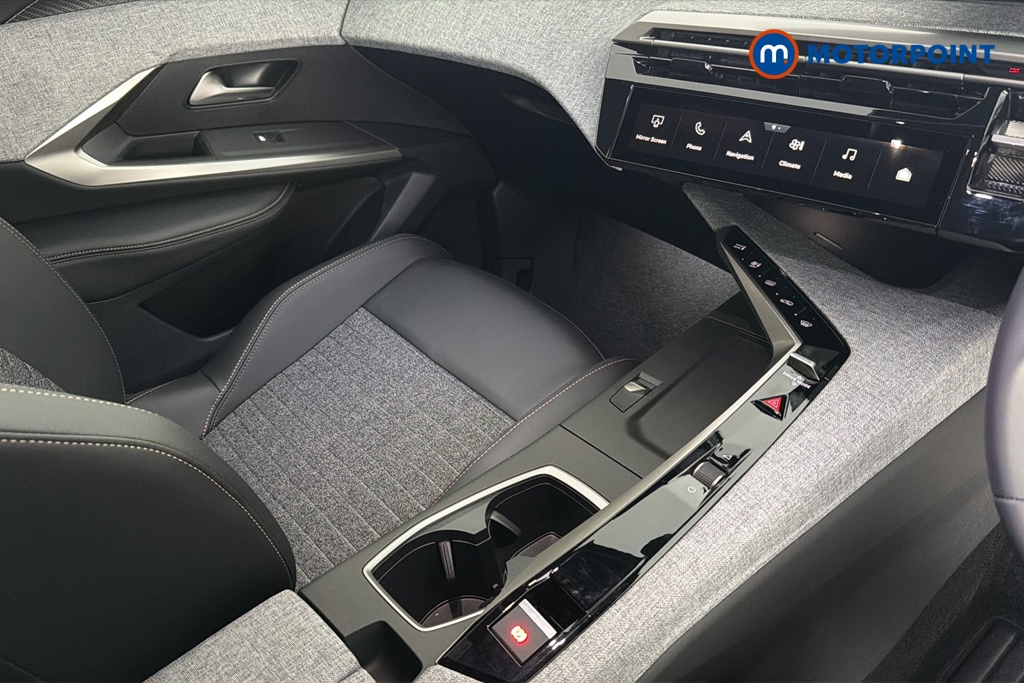 Peugeot 5008 Allure Premium Automatic Petrol SUV - Stock Number (1670923) - 15th supplementary image