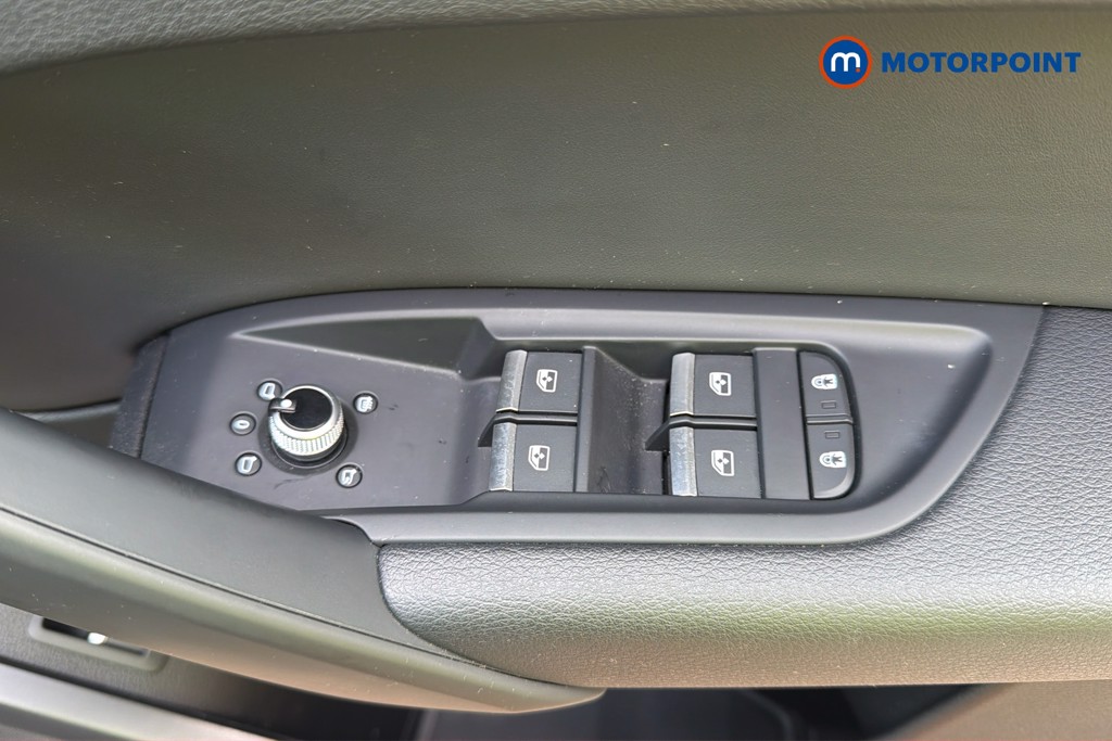 Audi Q5 Sport Automatic Petrol SUV - Stock Number (1671071) - 5th supplementary image