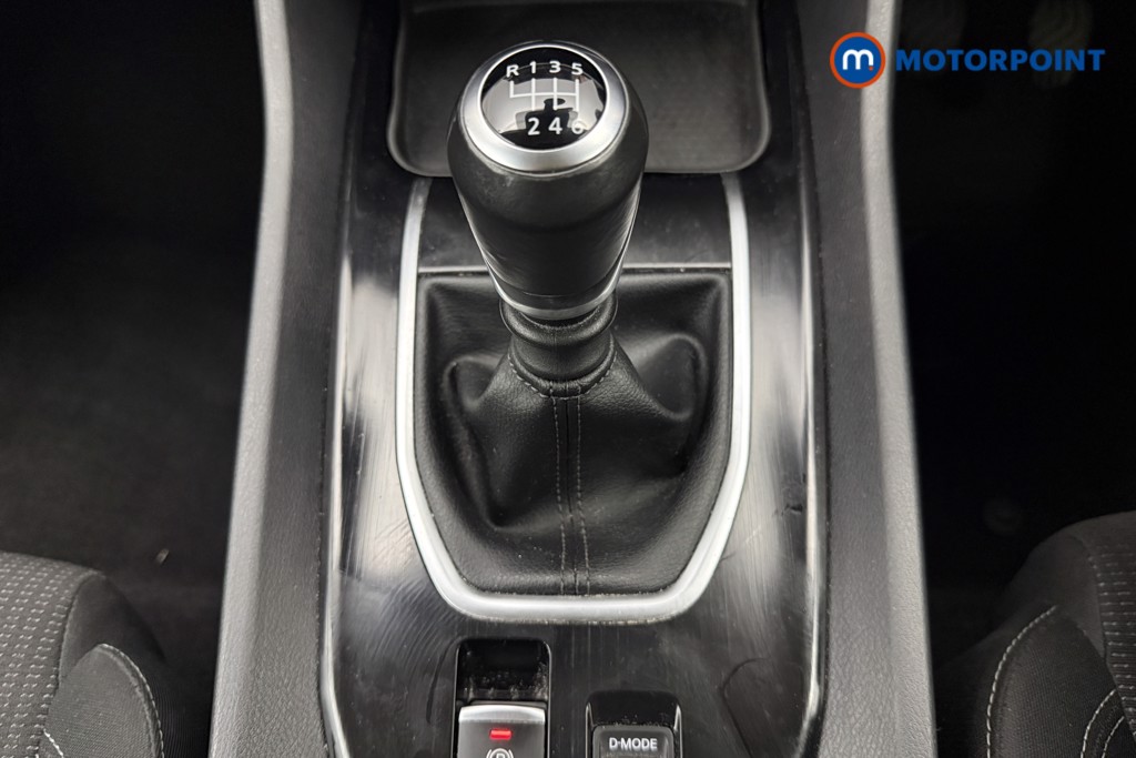 Nissan Qashqai Acenta Premium Manual Petrol SUV - Stock Number (1671198) - 6th supplementary image