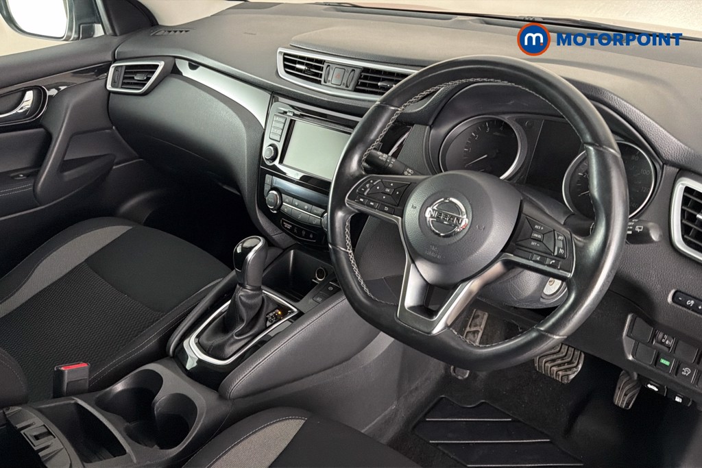 Nissan Qashqai Acenta Premium Automatic Petrol SUV - Stock Number (1671212) - 2nd supplementary image
