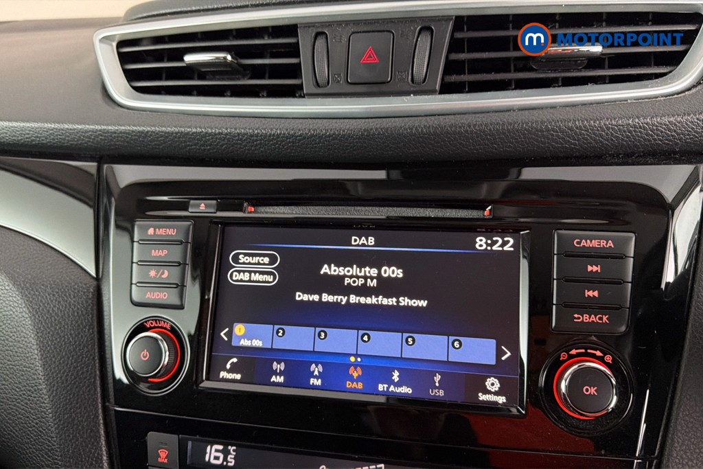 Nissan Qashqai Acenta Premium Automatic Petrol SUV - Stock Number (1671212) - 9th supplementary image