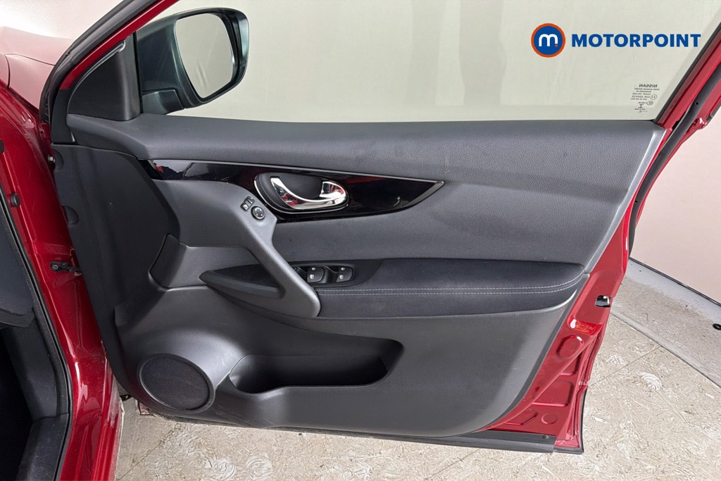 Nissan Qashqai Acenta Premium Automatic Petrol SUV - Stock Number (1671212) - 19th supplementary image