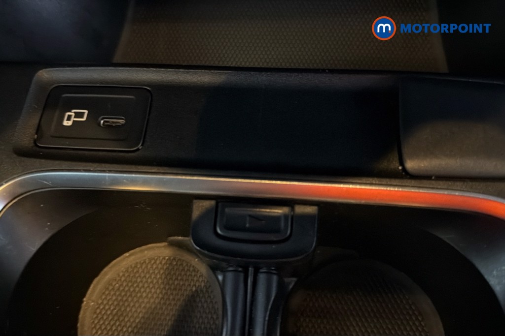 Mercedes-Benz A Class Amg Line Manual Petrol Hatchback - Stock Number (1671894) - 17th supplementary image