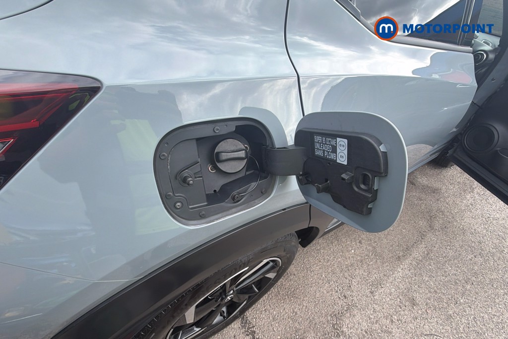 Nissan Juke N-Connecta Manual Petrol SUV - Stock Number (1672297) - 25th supplementary image