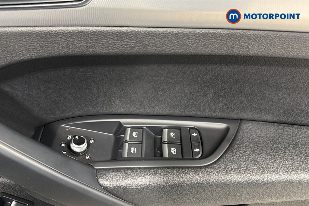 Audi Q5 Sport Automatic Petrol SUV - Stock Number (1672416) - 19th supplementary image