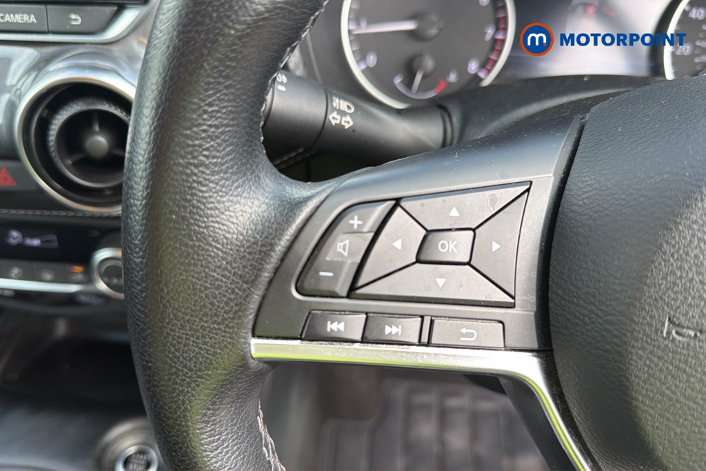 Nissan Juke N-Connecta Manual Petrol SUV - Stock Number (1673496) - 7th supplementary image