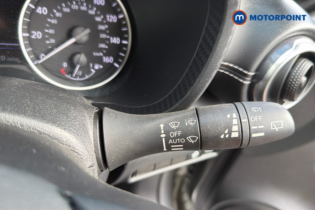 Nissan Juke N-Connecta Manual Petrol SUV - Stock Number (1673496) - 10th supplementary image