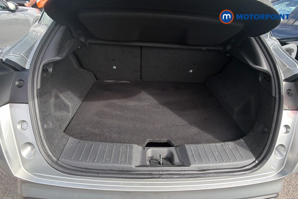 Nissan Juke N-Connecta Manual Petrol SUV - Stock Number (1673496) - 20th supplementary image
