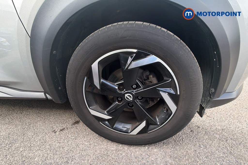 Nissan Juke N-Connecta Manual Petrol SUV - Stock Number (1673496) - 27th supplementary image