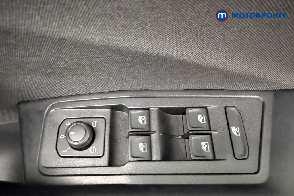Volkswagen T-Roc Match Manual Petrol SUV - Stock Number (1673736) - 18th supplementary image