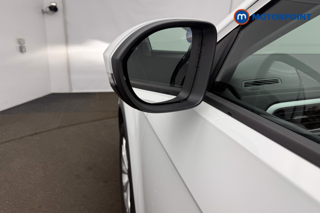 Volkswagen T-Roc Match Manual Petrol SUV - Stock Number (1673736) - 29th supplementary image