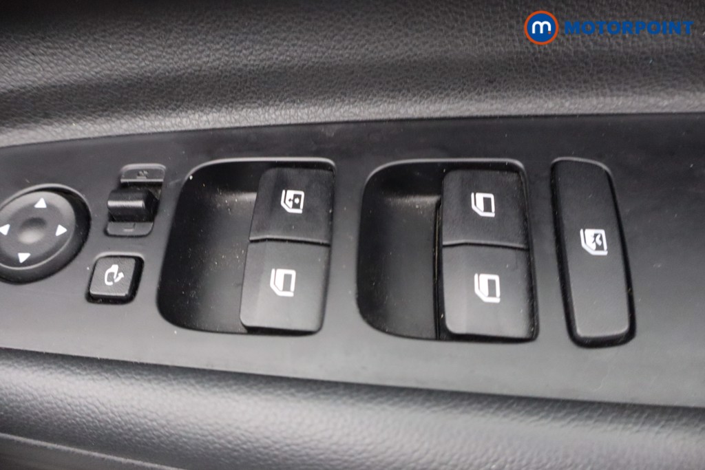 Hyundai Bayon Premium Manual Petrol SUV - Stock Number (1673740) - 10th supplementary image