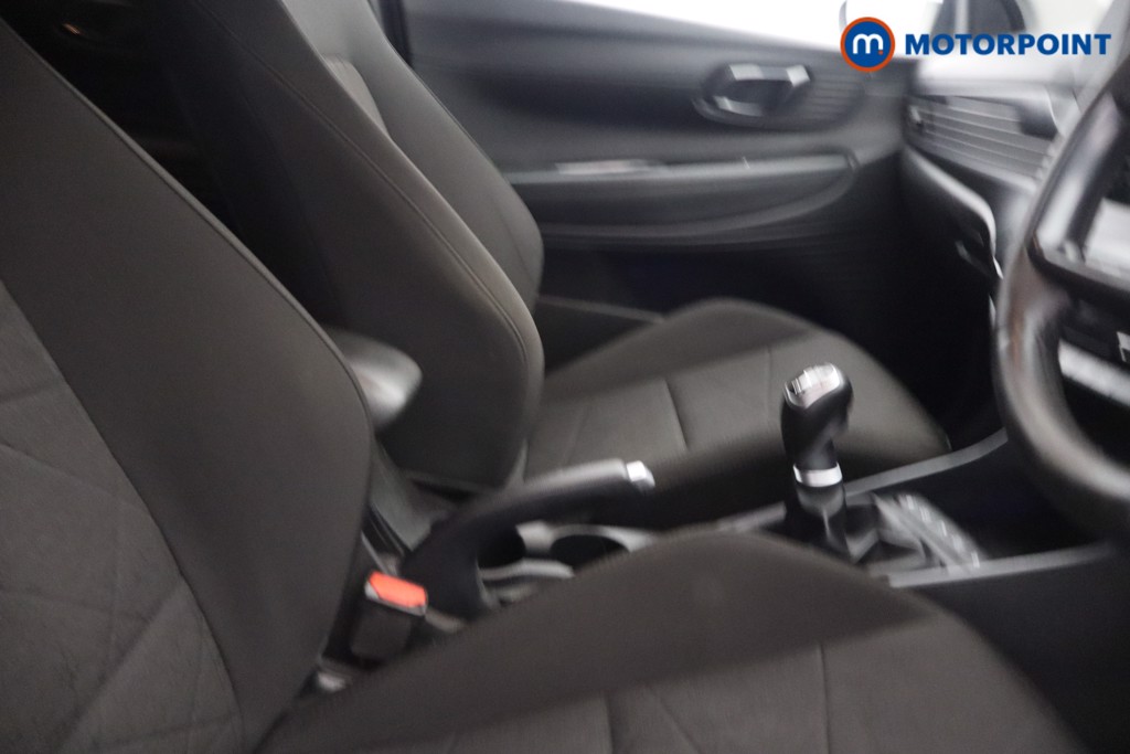 Hyundai Bayon Premium Manual Petrol SUV - Stock Number (1673740) - 11th supplementary image